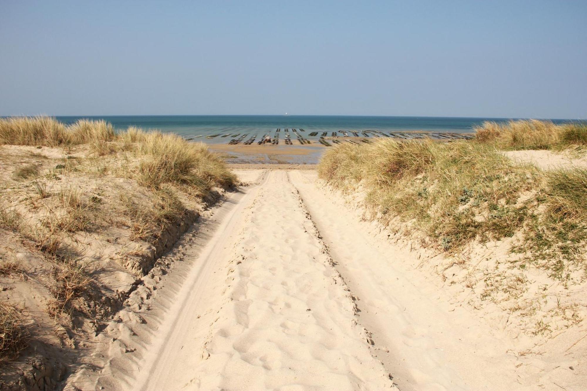 Casa Cotentins Gouville-sur-Mer Екстериор снимка